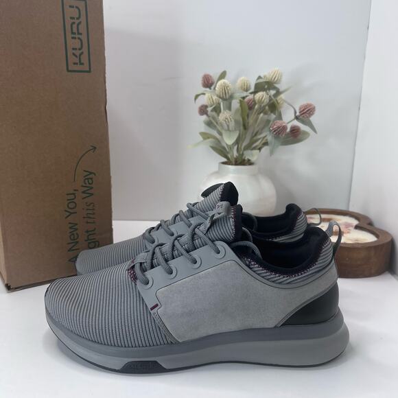 Kuru Atom Walking Comfort Sneaker Storm Gray/Black Men 10 Wide Tried On main image 5